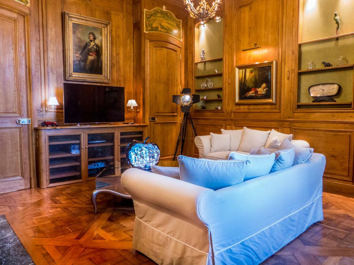 Chateau De Tourreau Sarrians Bagian luar foto