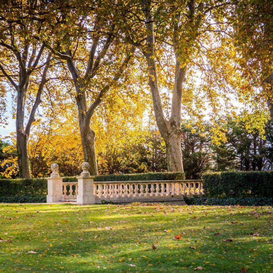 Chateau De Tourreau Sarrians Bagian luar foto